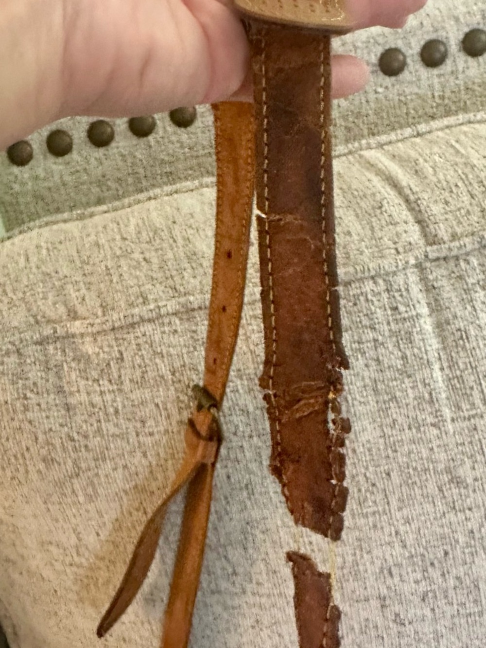 Well Loved! Louis Vuitton Brown Monogram Crossbody Messenger Bag - Samur 35 - Picture 3 of 9